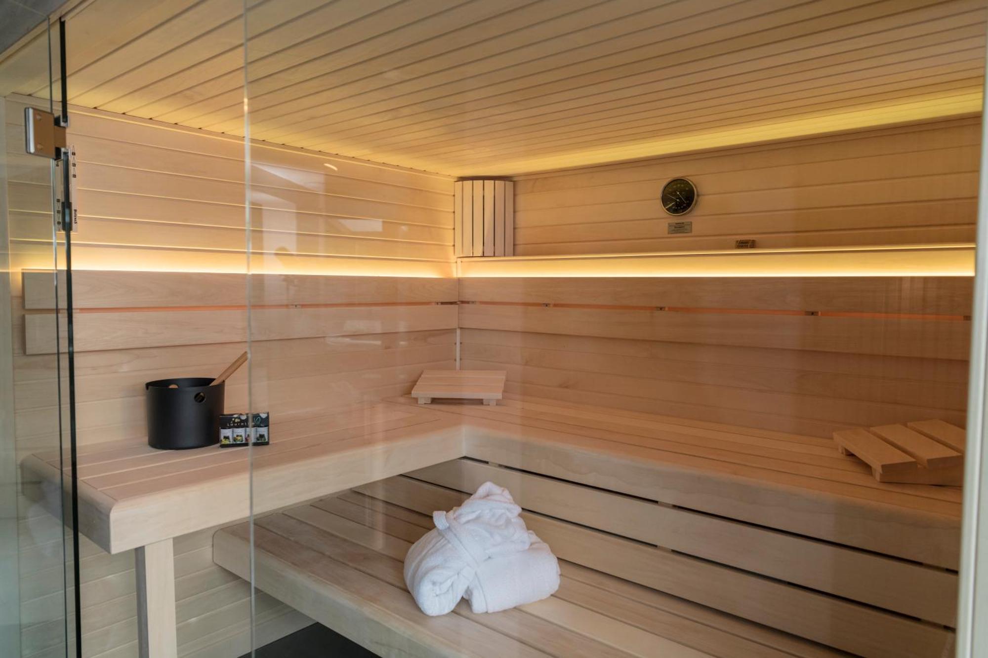 Wellness House Oase Spa Mit Whirlpool 蒂门多弗施特兰德 外观 照片